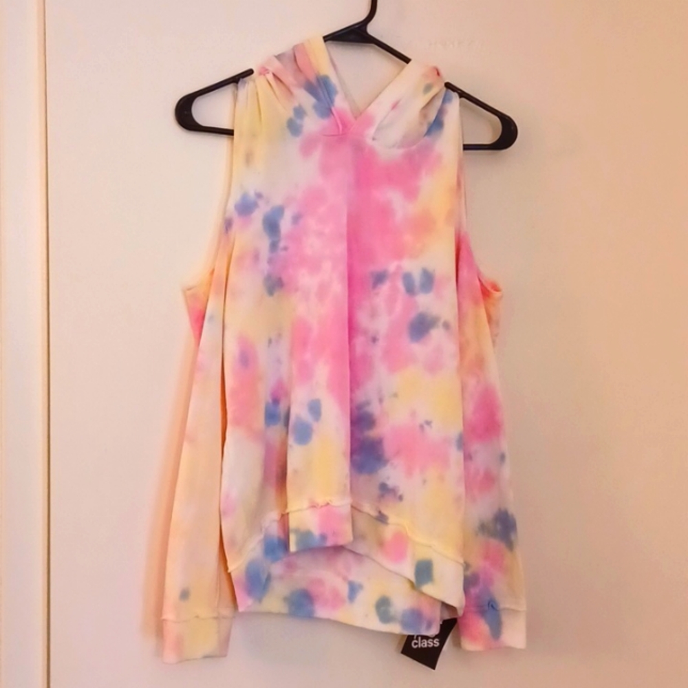 New Art Class tie dye open shoulder cutout pullover hoodie